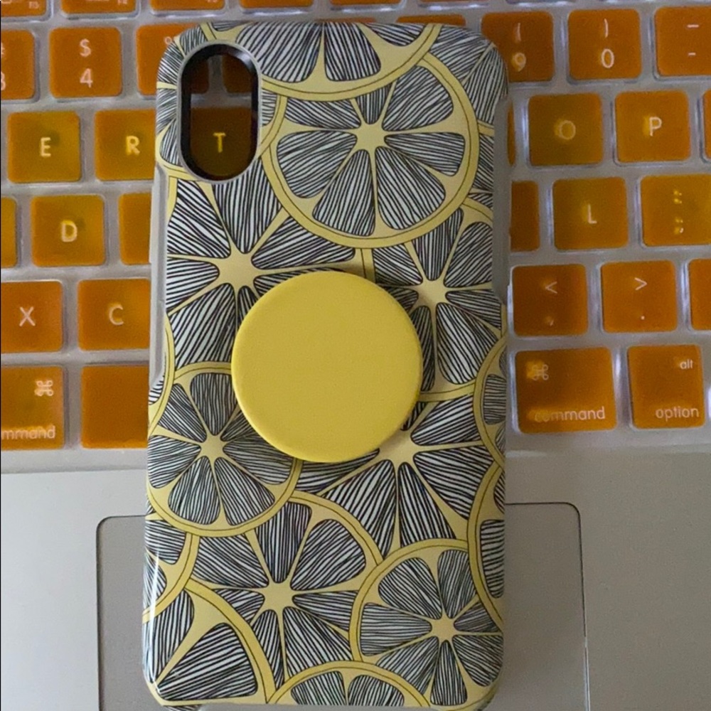 iPhone X Otterbox + Pop Socket